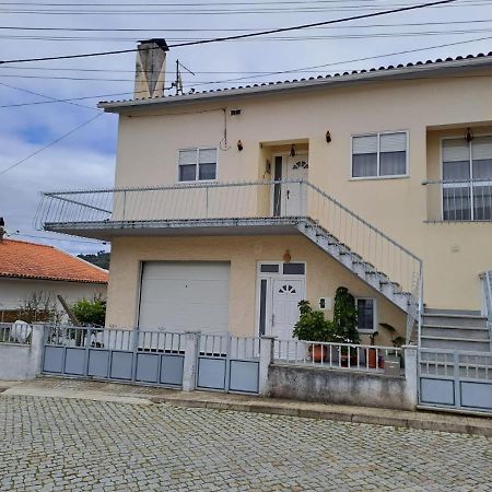 Vivenda Azevedo Hotel Celorico Da Beira Esterno foto